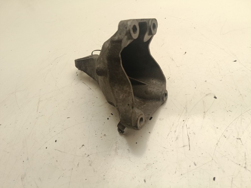 Recambio de soporte motor derecho superior para bmw 3 coupé (e92) 320 d referencia OEM IAM 22116781916  