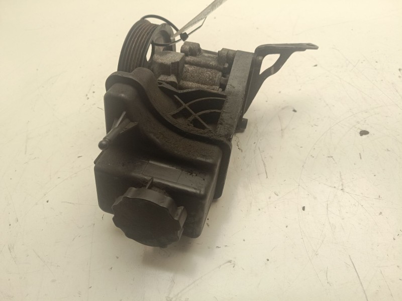 Recambio de bomba direccion para mercedes-benz vito / mixto furgón (w639) 113 cdi (639.601, 639.603, 639.605) referencia OEM IAM