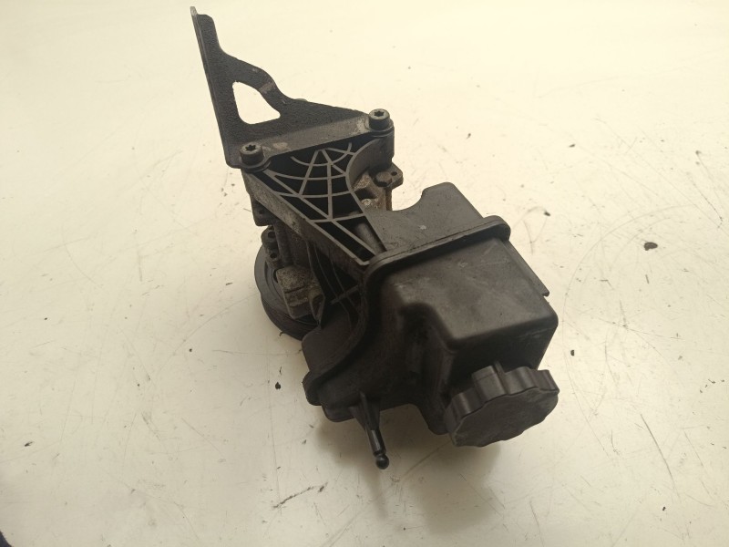 Recambio de bomba direccion para mercedes-benz vito / mixto furgón (w639) 113 cdi (639.601, 639.603, 639.605) referencia OEM IAM