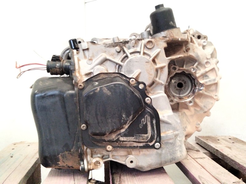 Recambio de caja cambios para volkswagen caddy iii furgoneta/monovolumen (2ka, 2kh, 2ca, 2ch) 1.9 tdi referencia OEM IAM KND02E3
