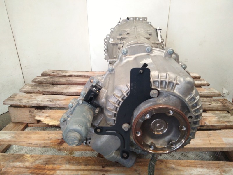 Recambio de caja cambios para land rover discovery v6 td hse referencia OEM IAM ZFS241027  