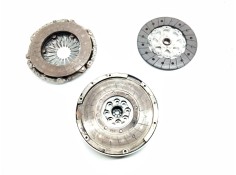 Recambio de kit embrague para kia sportage iii (sl) 2.0 crdi referencia OEM IAM 3072001563  