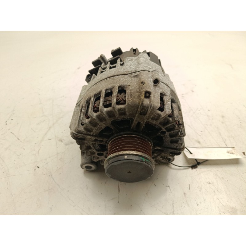 Recambio de alternador para bmw 1 (f20) 120 d referencia OEM IAM 8578608  