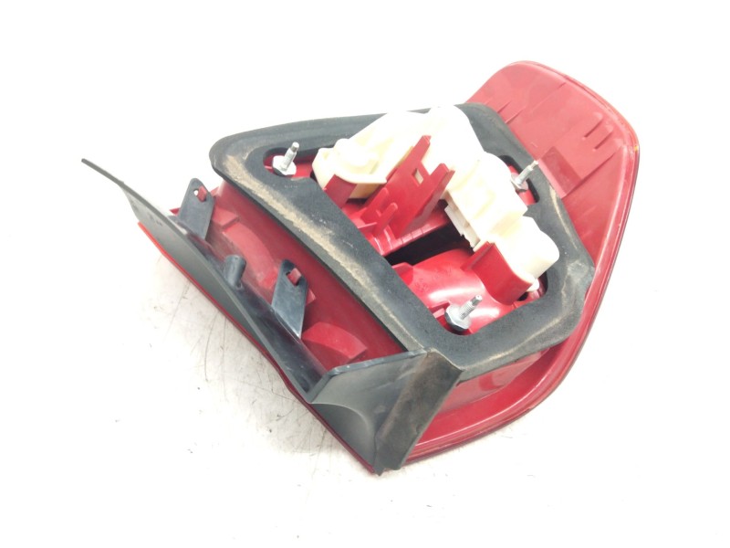 Recambio de piloto trasero derecho para bmw serie 3 berlina (e90) 3.0 turbodiesel cat referencia OEM IAM 6937458  