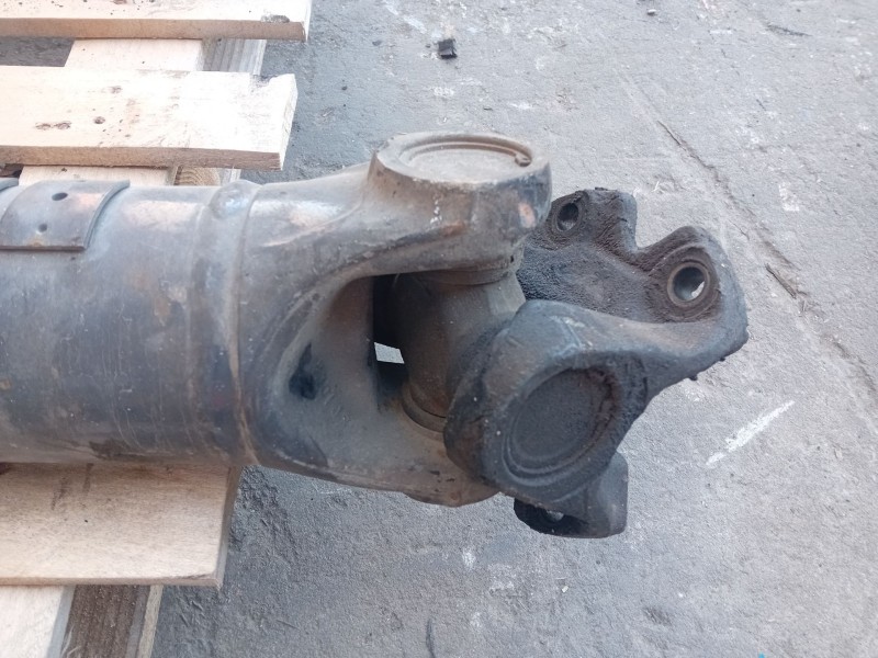 Recambio de cardan trasero para renault premium 370 referencia OEM IAM   