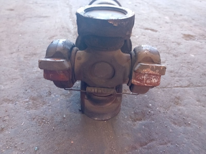 Recambio de cardan trasero para scania r480 referencia OEM IAM   