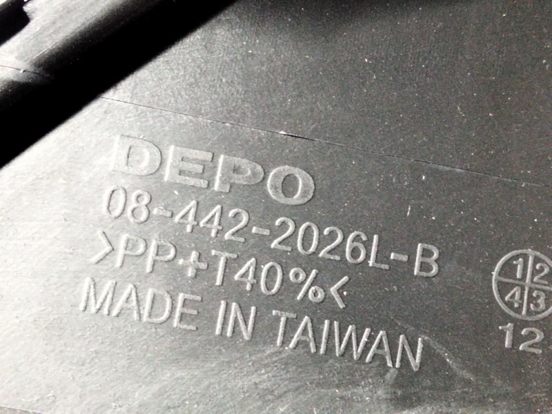 Recambio de faro antiniebla izquierdo para opel astra j (p10) 1.4 (68) referencia OEM IAM 13293618 39013087 