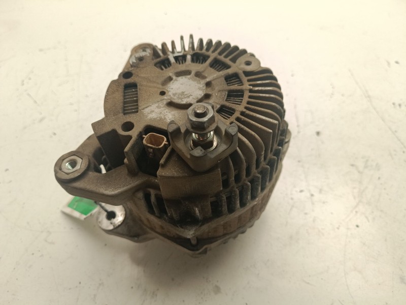 Recambio de alternador para renault scenic iii 2.0 dci diesel fap referencia OEM IAM 8200960536  