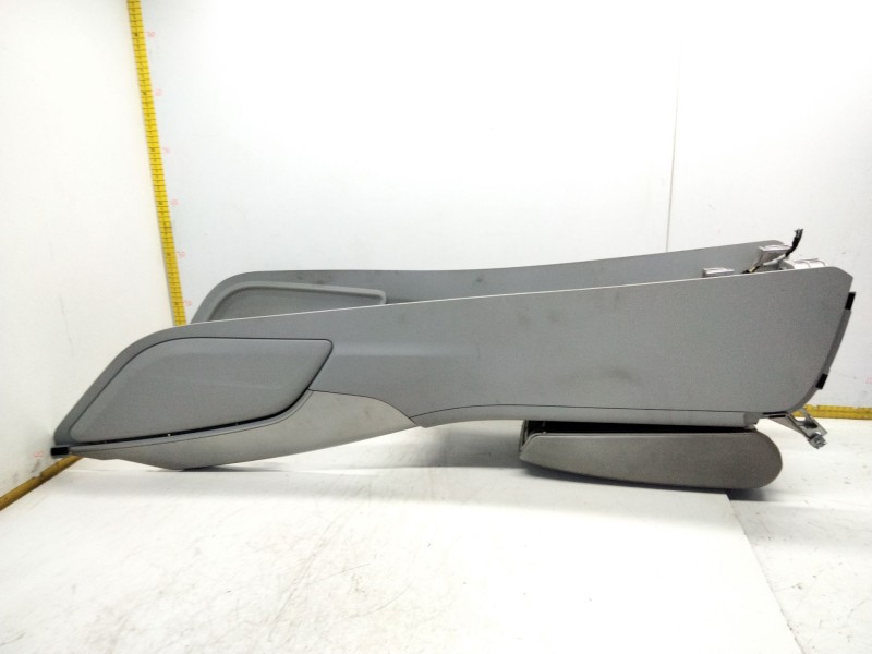 Recambio de reposabrazos para audi a6 c7 (4g2, 4gc) 3.0 tdi quattro referencia OEM IAM   