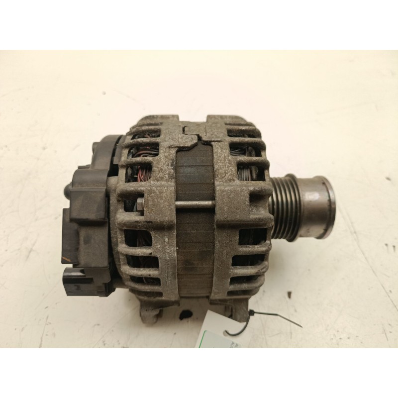 Recambio de alternador para audi a1 (8xk) 1.4 16v tfsi referencia OEM IAM 04C903023L  