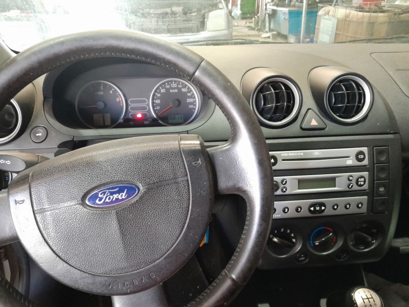 ford fiesta v (jh_, jd_) del año 2004