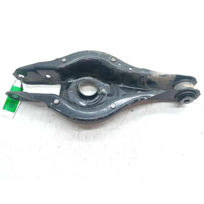 Recambio de brazo suspension inferior trasero izquierdo para bmw 1 (f20) 118 d referencia OEM IAM 33326792541  