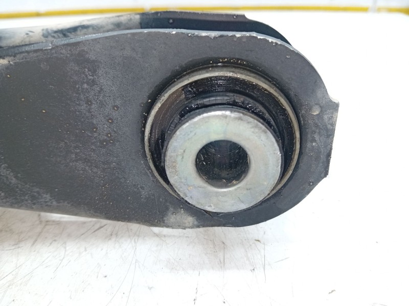 Recambio de brazo suspension inferior trasero izquierdo para bmw 1 (f20) 118 d referencia OEM IAM 33326792541  