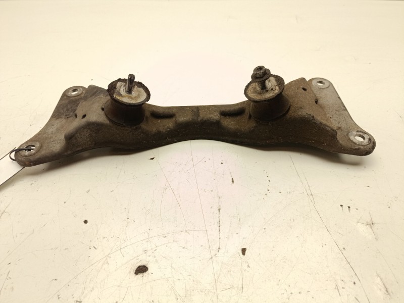 Recambio de soporte caja cambios inferior para bmw serie 1 berlina (e81/e87) 2.0 16v diesel cat referencia OEM IAM 22316778033  