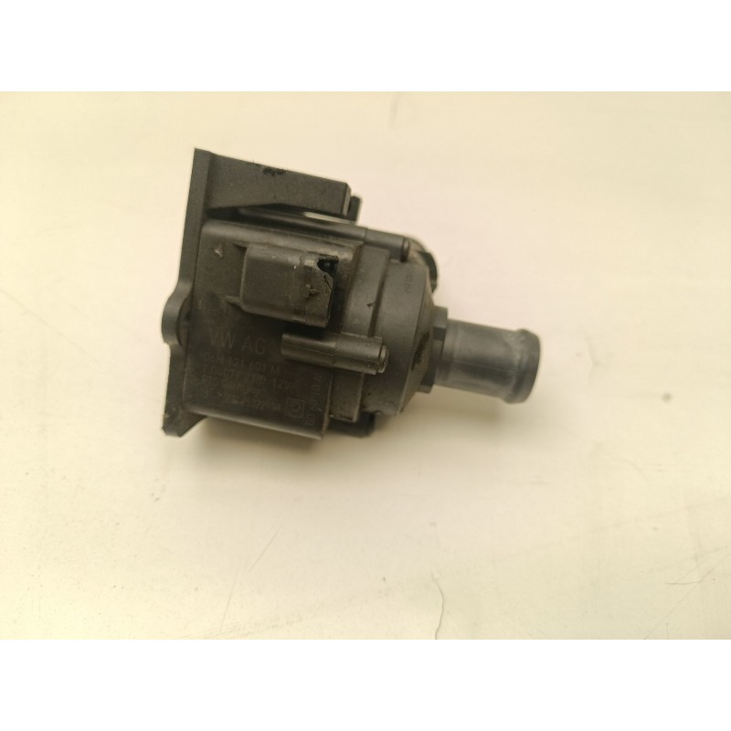 Recambio de bomba agua electrica para audi a4 b8 (8k2) 2.0 tdi referencia OEM IAM 8K0819147A  