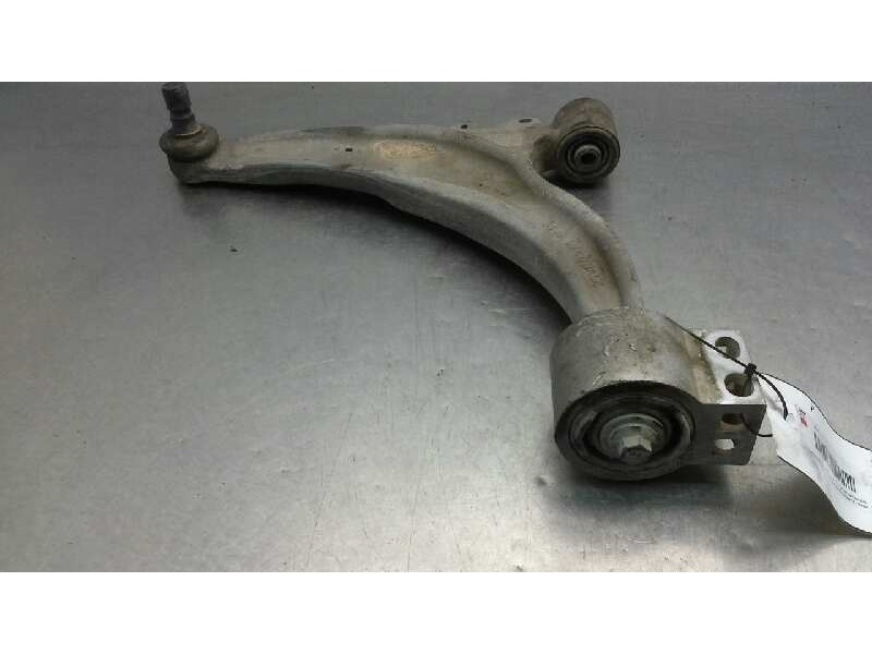 Recambio de brazo suspension inferior delantero izquierdo para chevrolet cruze l referencia OEM IAM   
