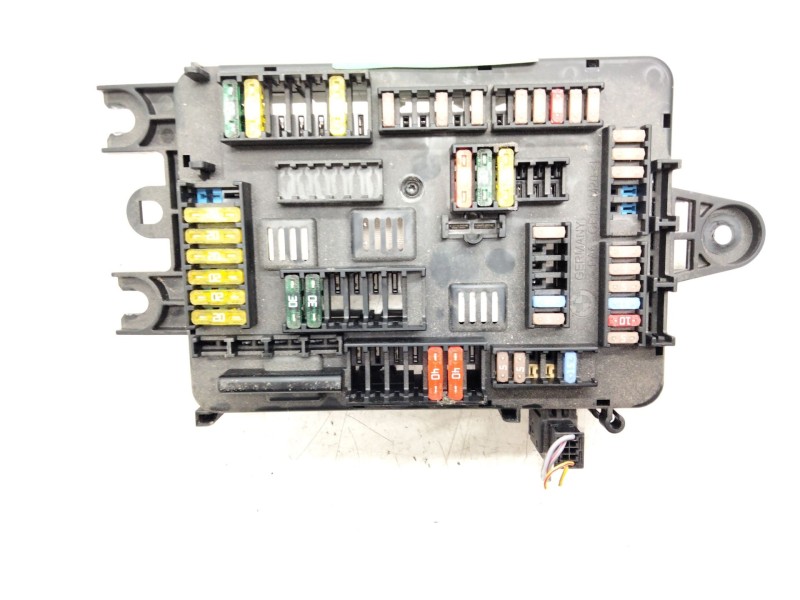 Recambio de caja reles para bmw 1 (f20) 118 d referencia OEM IAM 926111102  