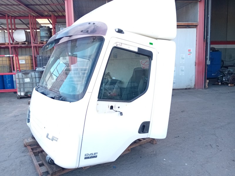 Recambio de cabina completa para daf fa laf 45.220 referencia OEM IAM   