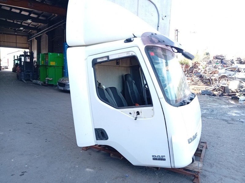Recambio de cabina completa para daf fa laf 45.220 referencia OEM IAM   