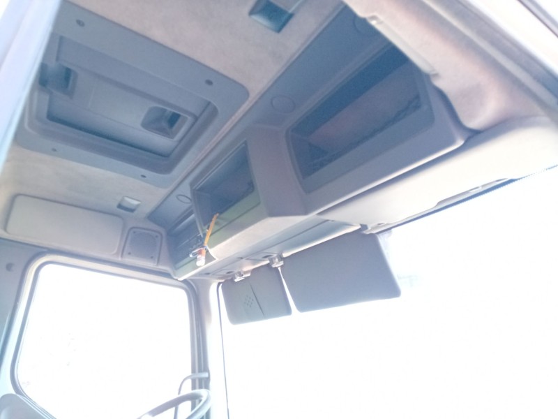 Recambio de cabina completa para daf fa laf 45.220 referencia OEM IAM   