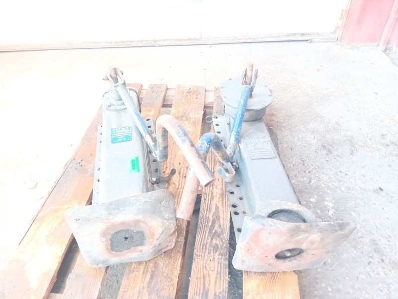 Recambio de pata semiremolque para spitzer eurovrac sk2458cal referencia OEM IAM   