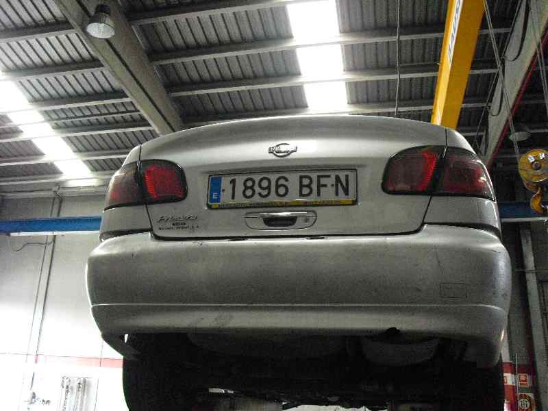 nissan primera berlina (p11) del año 1996
