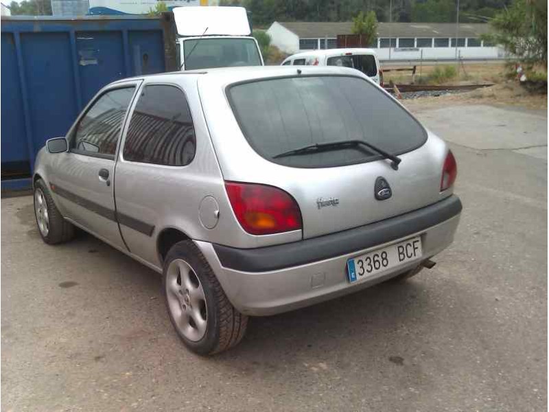 ford fiesta berlina (dx) del año 1999