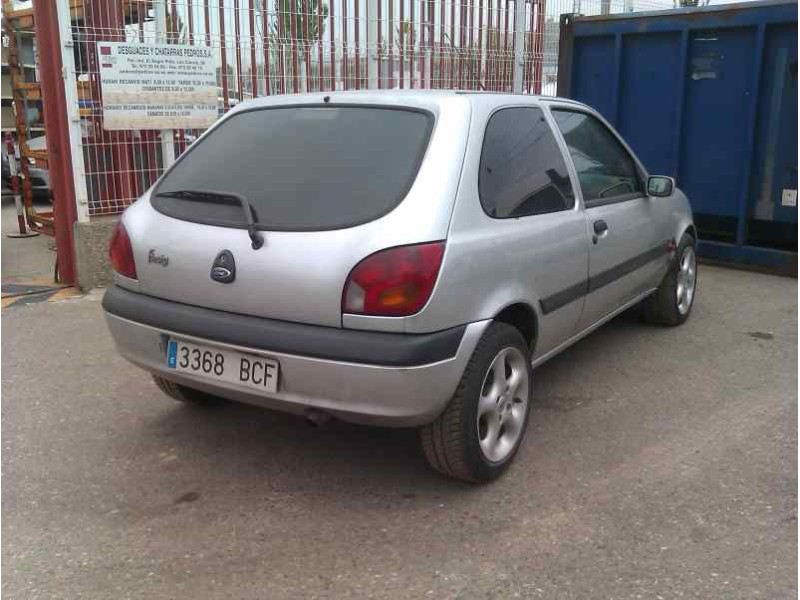 ford fiesta berlina (dx) del año 1999