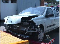 mitsubishi carisma berlina 4 (da0) del año 1997