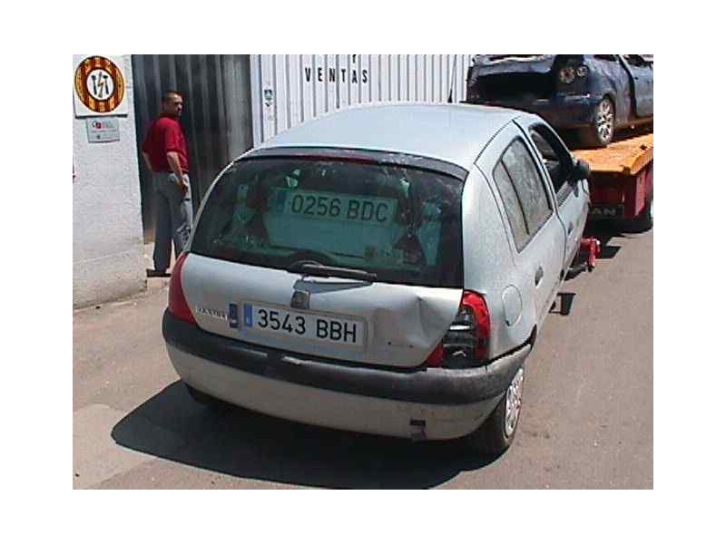 mitsubishi carisma berlina 4 (da0) del año 1997