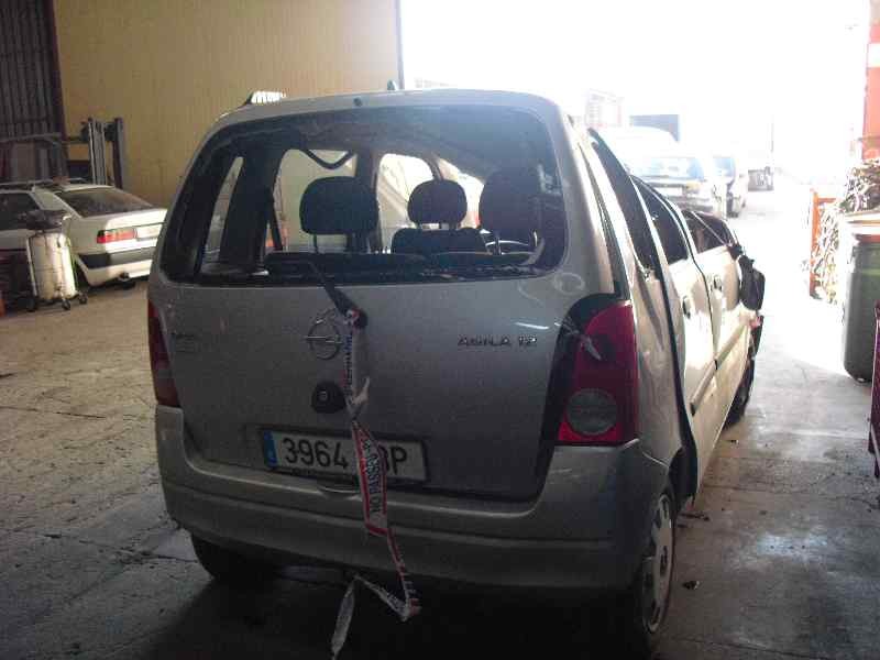 opel agila del año 2000