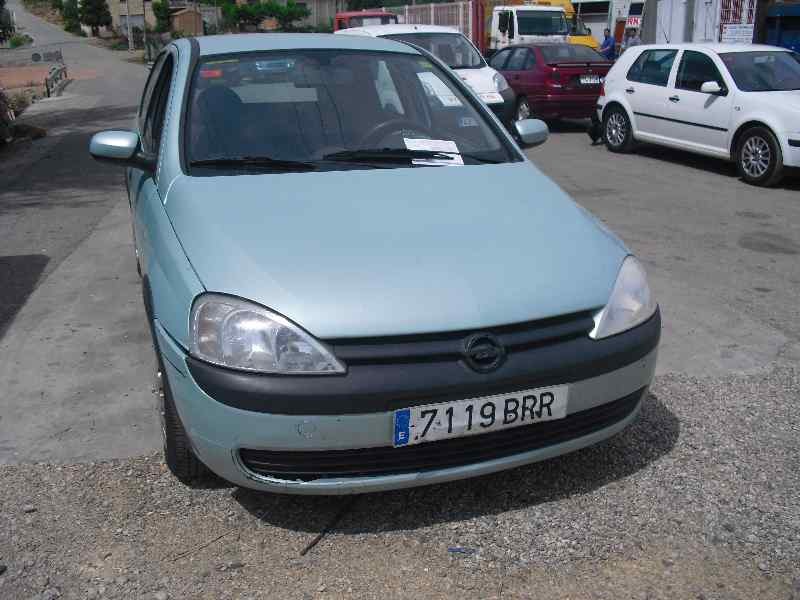 opel corsa c del año 2000