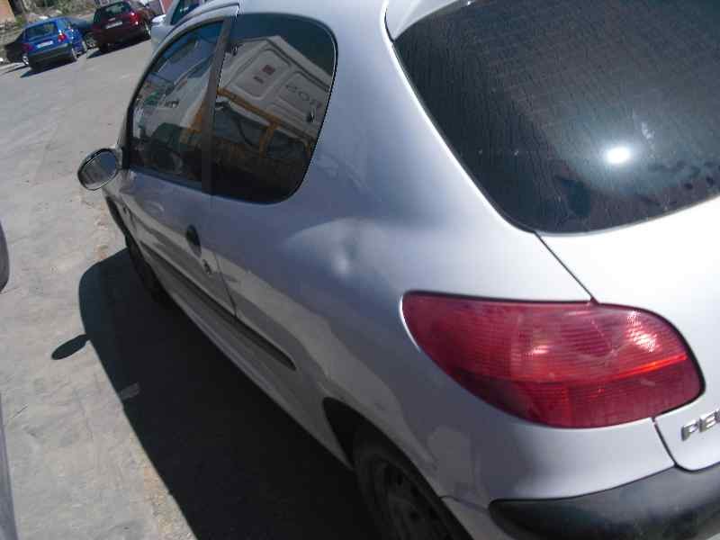 peugeot 206 berlina del año 1998