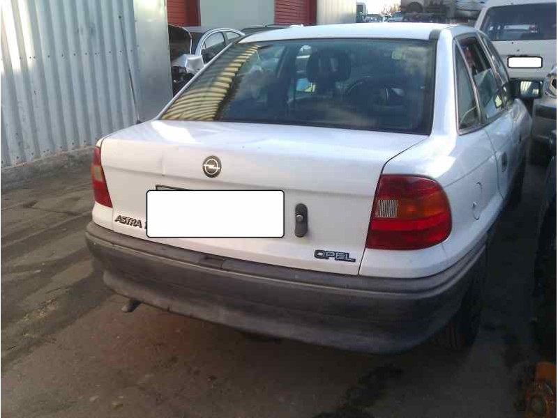 opel astra f berlina del año 1991