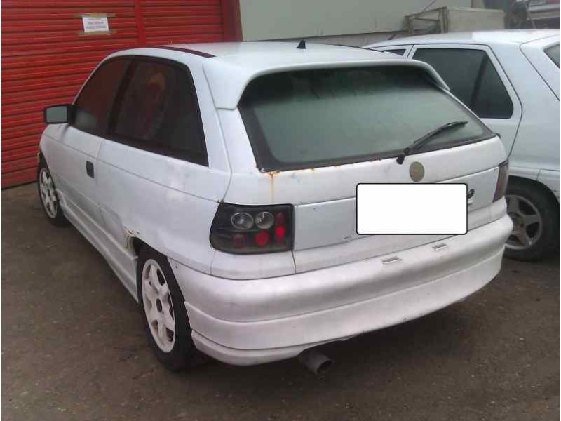 opel astra f berlina del año 1991