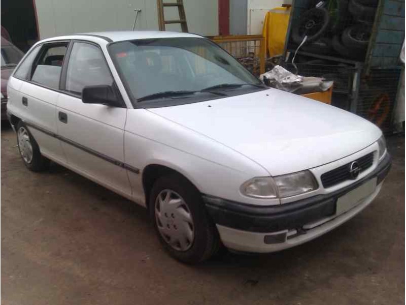 opel astra f berlina del año 1991