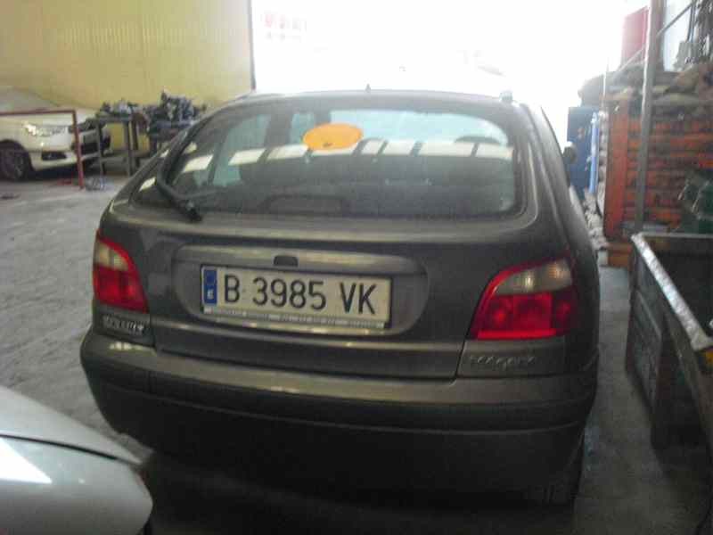 renault megane i fase 2 berlina (ba0) del año 2000