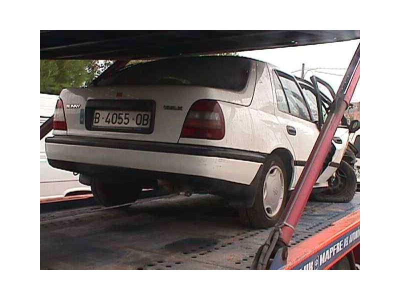 nissan sunny berlina (n14) del año 1990