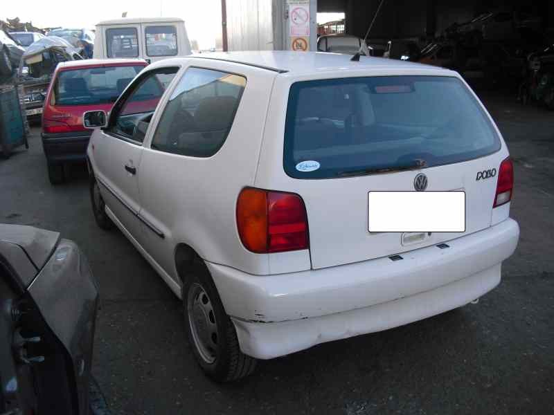 volkswagen polo berlina (6n1) del año 1994