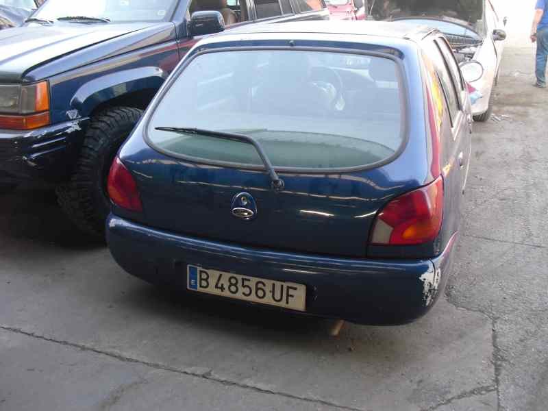 ford fiesta berlina del año 1995
