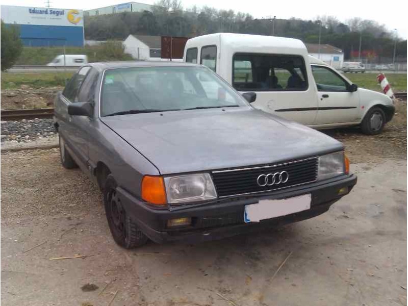 audi 100 berlina (443) del año 1988