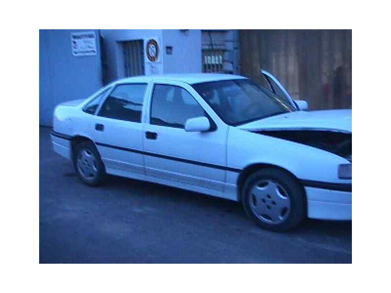 opel vectra b berlina del año 1995