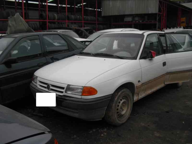 opel astra f berlina del año 1991