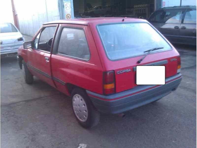 opel corsa a del año 1985