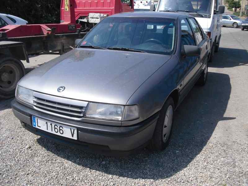 opel vectra a del año 1988