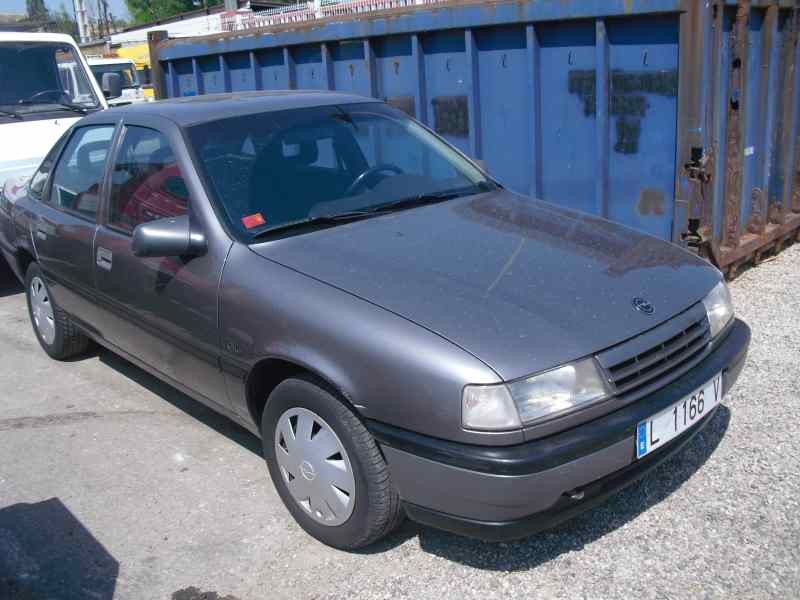 opel vectra a del año 1988
