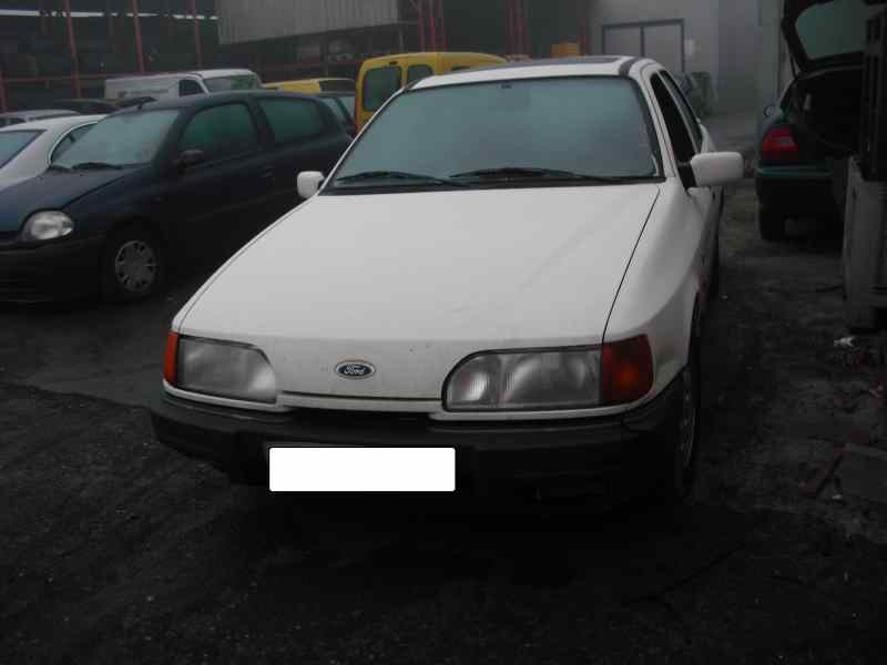 ford sierra berlina del año 1988