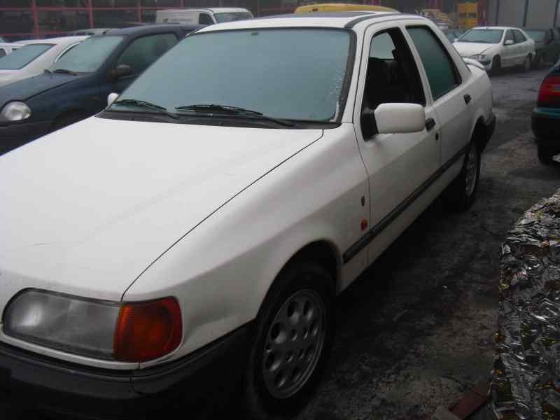 ford sierra berlina del año 1988