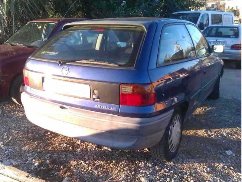 opel astra f berlina del año 1991