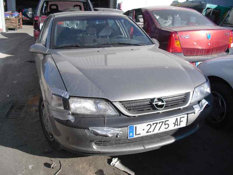 opel vectra b berlina del año 1995